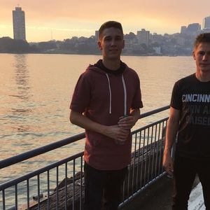 Meet your Posher, Jon